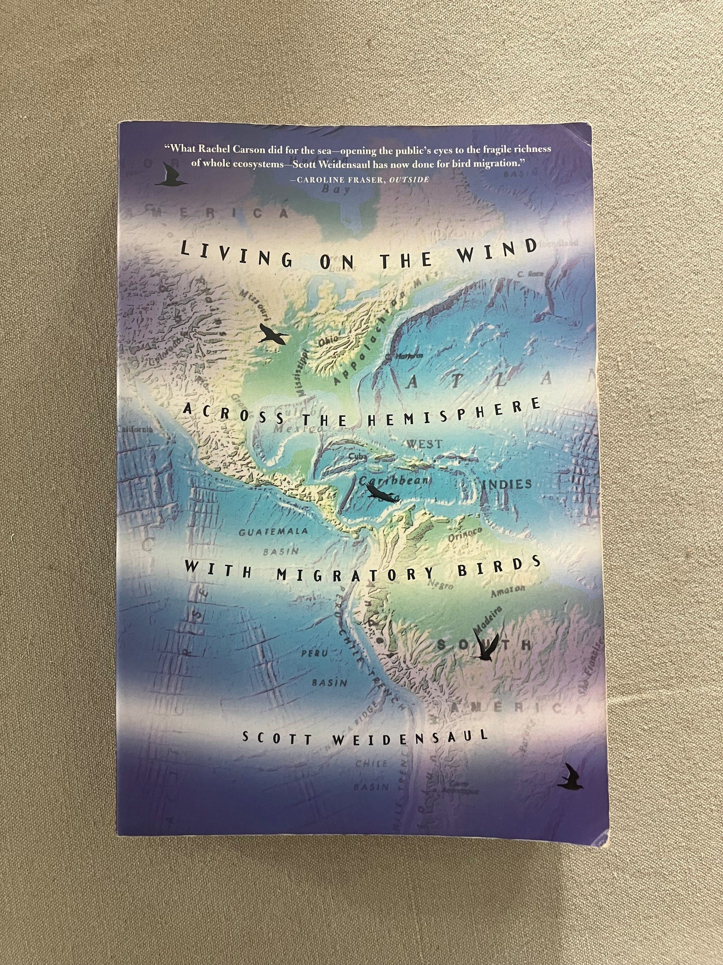 Living on the Wind: Across the Hemisphere with Migratory Birds