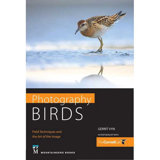 Book cover and/or sample page of Photography: Birds. Field Techniques and the Art of the Image
