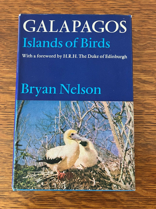 Book cover Galapagos: Islands of Birds