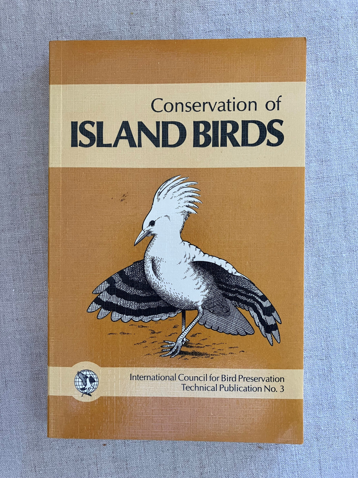 Conservation of Island Birds: Case Studies for the Management of Threatened Island Species